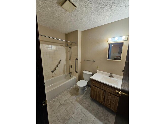 Foto del edificio - 1757 4th Ave