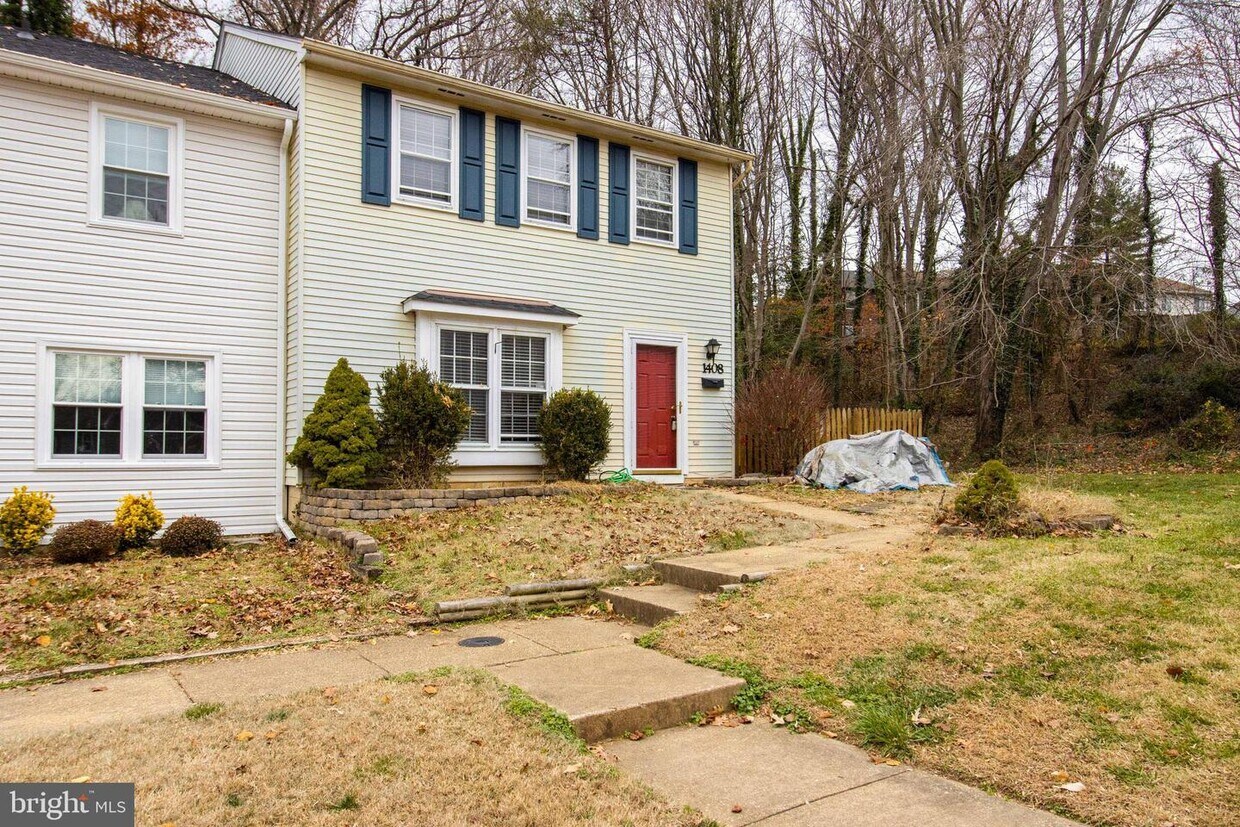 Primary Photo - 1408 Foxwood Court