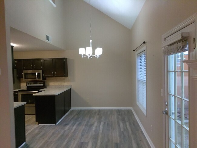 Foto del edificio - 5152 Laurel Bridge Ct SE