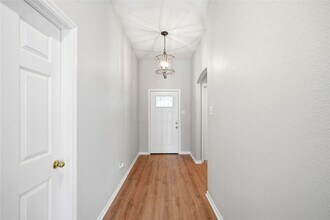 Building Photo - 14631 Hazy Ridge Ln