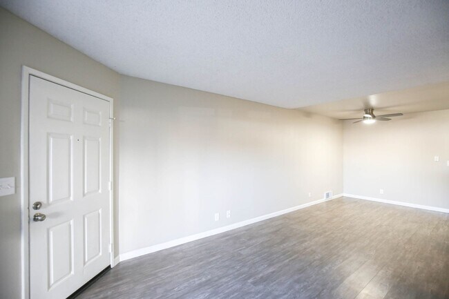 Building Photo - Woodbridge Apartments in Irvington Fremont