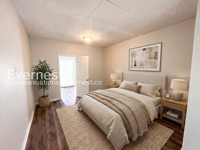 Foto del edificio - 4435 Lincolndale Dr