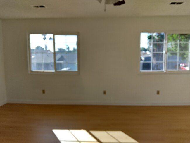 Foto del edificio - 2412 Sequoia Dr