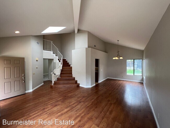 Building Photo - 3 br, 2 bath House - 5064 Summerhill Dr