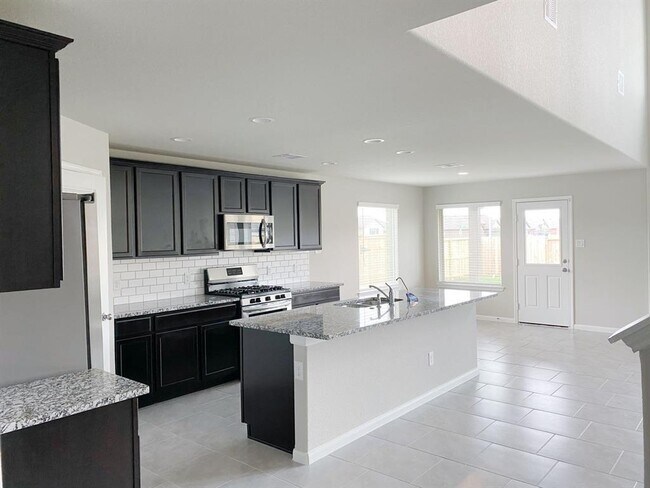 Foto del edificio - 29630 Juniper Ct