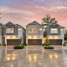 Building Photo - 5218 Amber Sunrise Dr