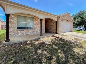 Building Photo - 9013 Sagebrush Trail