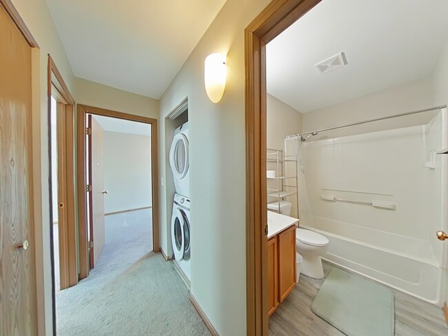 Building Photo - 1101 Symphony Dr