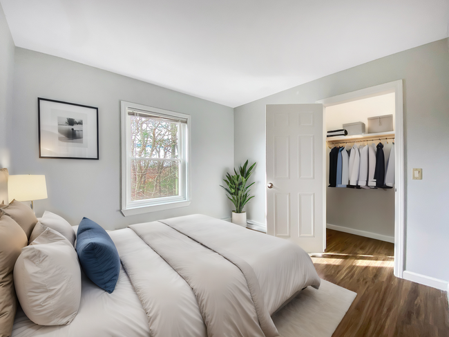 Bedroom with Great Closet Space - Enby Gardens