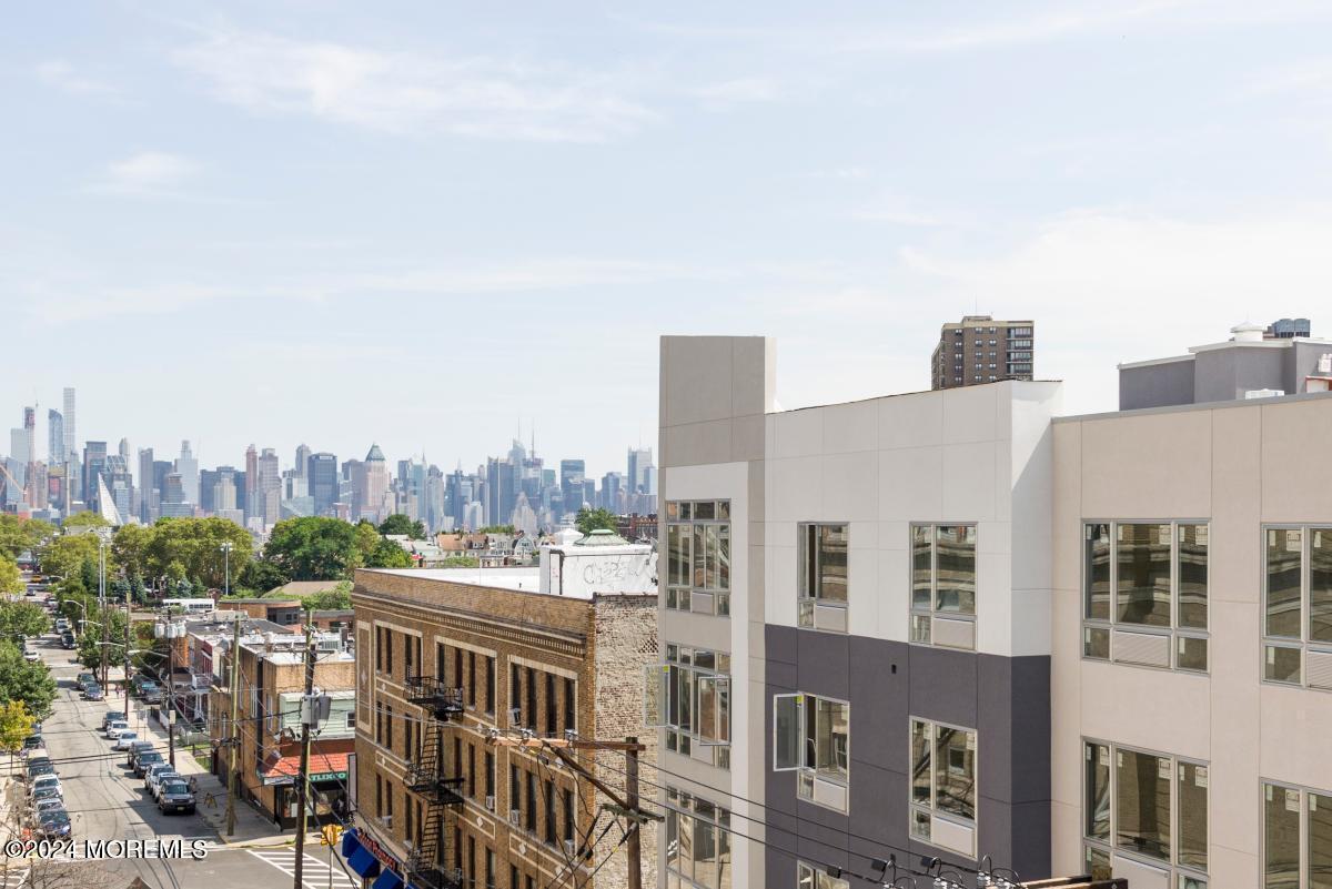 Foto principal - 318 54th St