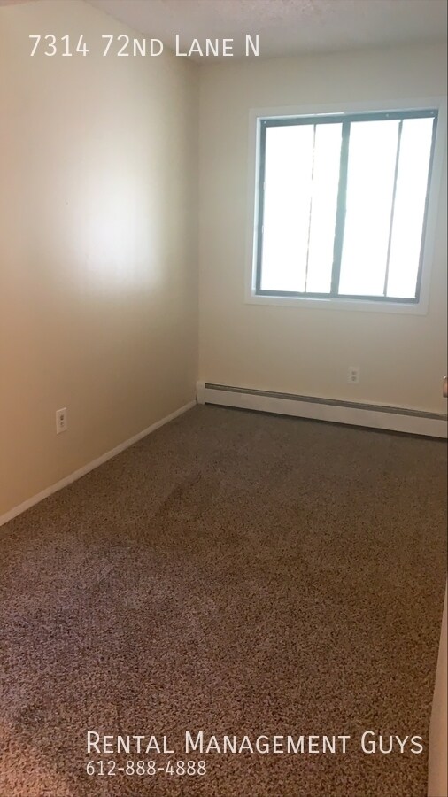 Building Photo - 7314 72nd Ln N