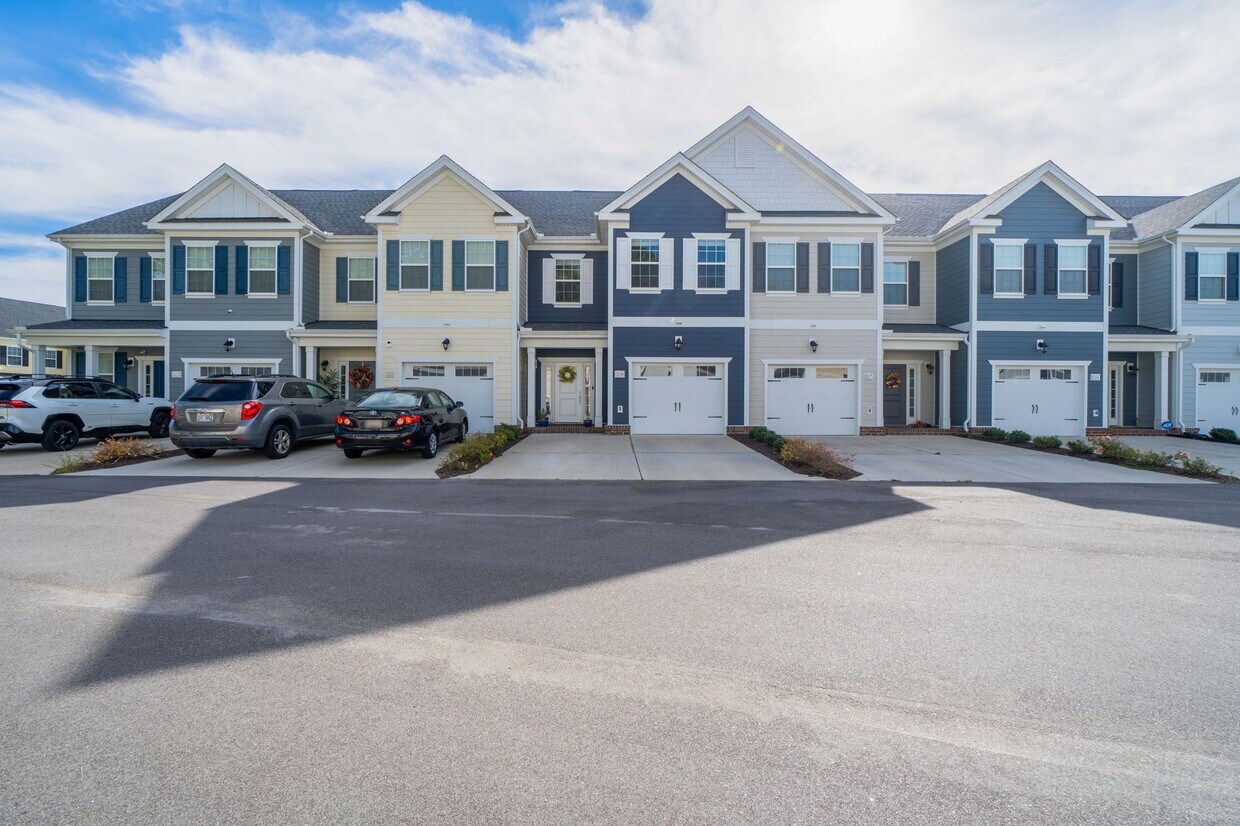 2119 Steiner St, Chesapeake, VA 23321 House Rental in Chesapeake, VA