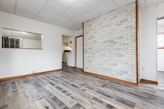 Building Photo - 1111 Gohres St