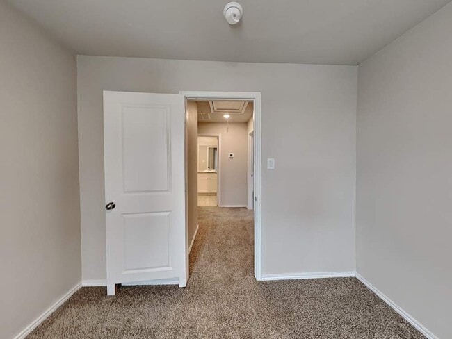 Foto del edificio - 7343 Cultivator Way