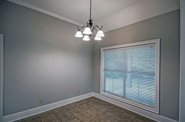Building Photo - 123 Cedar Green Dr