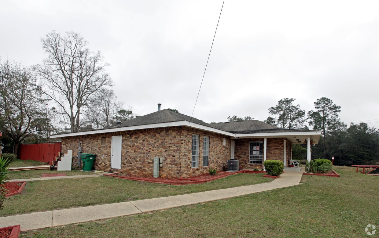 7333 Pine Forest Rd, Pensacola, FL 32526 Apartments in Pensacola, FL