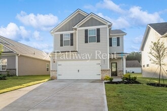 Building Photo - 631 Mackenzie Cv