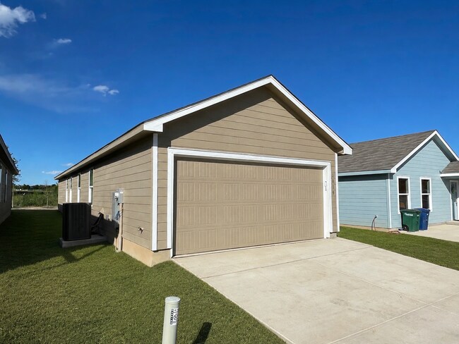 Foto del edificio - Like-New | 3 bed/2 bath | 1-story | No Carpet | Wonderful Amenities |On Golf Course in Mission De...