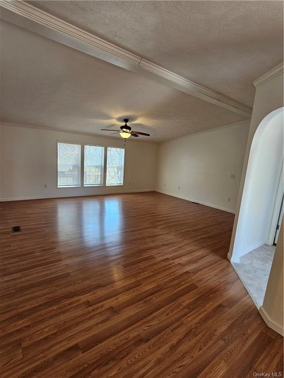 Building Photo - 3 Wildwood Rd