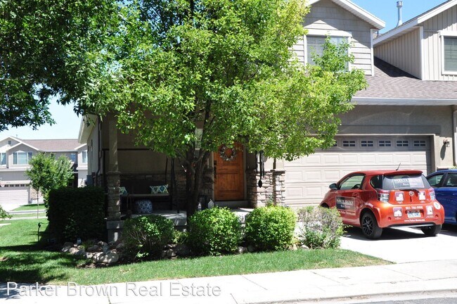 Foto del edificio - 3 br, 2.5 bath House - 2224 Mackay Ln