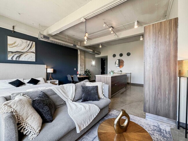 Foto del edificio - 555 Evergreen St