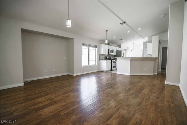 Building Photo - 2309 Cut Bank Trail