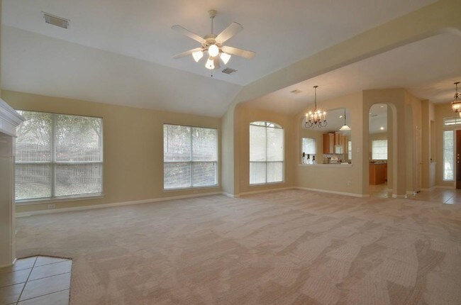 Foto del edificio - 2000 Maize Bend Dr