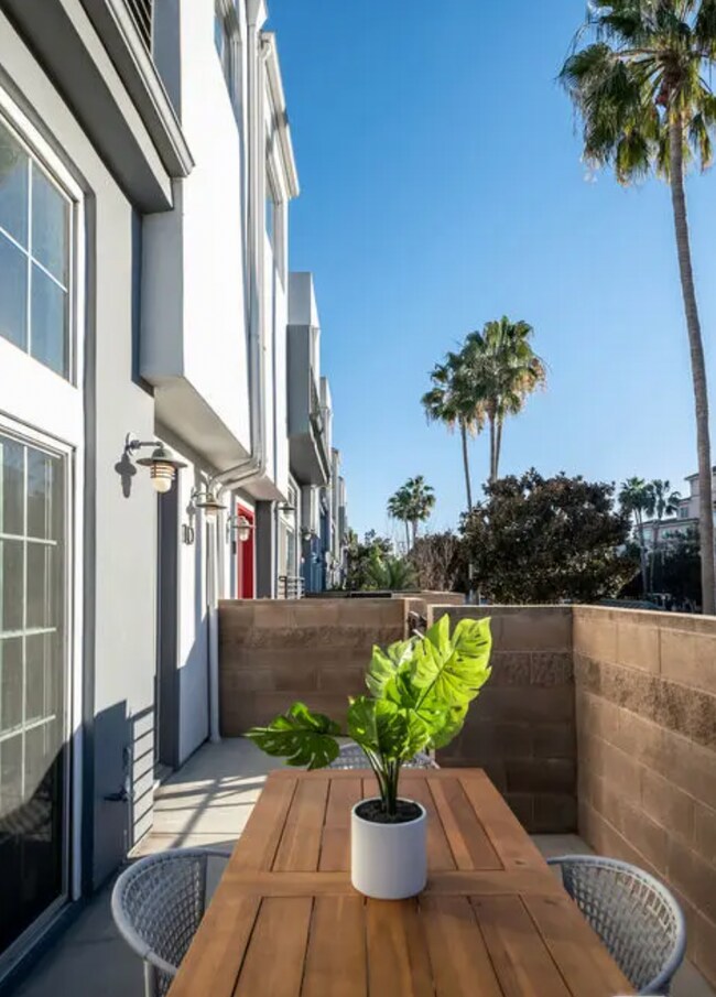 Foto del edificio - 5400 Playa Vista Dr