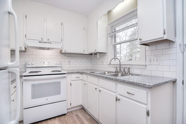 Encimeras de granito - 339 Sunny Hill Dr