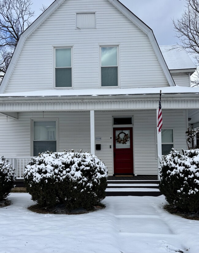 Foto del edificio - 1119 Windsor Ave