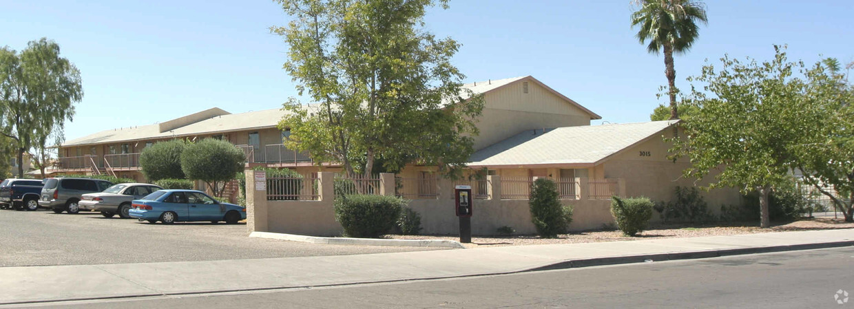 Paradise Lane - Apartments in Phoenix, AZ | Apartments.com