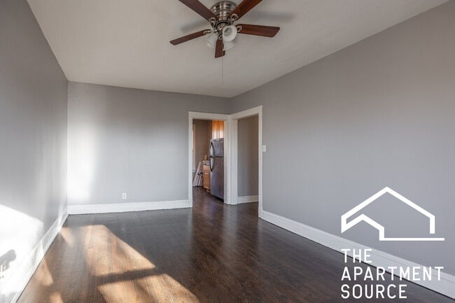 Foto del edificio - 3602 W Sunnyside Ave