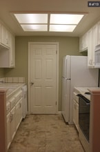 Building Photo - 5873 Lake Crowley Pl