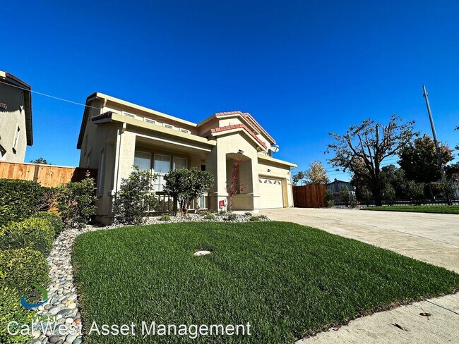 Building Photo - 5 br, 3 bath House - 3009 Camino Nola Ct