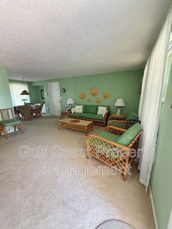 Building Photo - 12884 Bacchus Rd