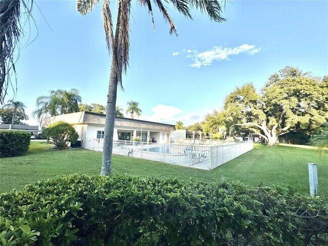 Foto del edificio - 11511 113th St