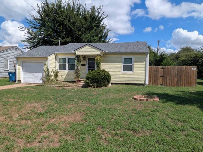 Building Photo - 1114 Florence Dr
