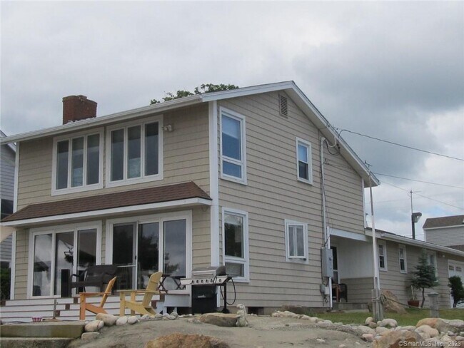 Foto del edificio - 2 Brightwater Rd