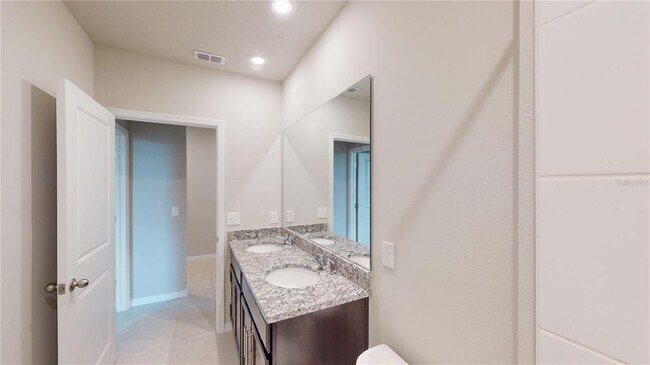 Foto del edificio - 1212 Oak Vly Dr