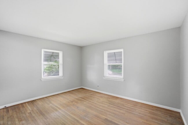 Building Photo - Charming 3-Bed, 1-Bath Home with Basement – Great Columbus Location!
