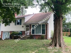 Building Photo - 575 Avon Rd