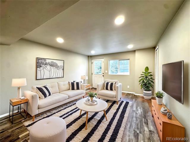 Foto del edificio - 806 Paradise Ln