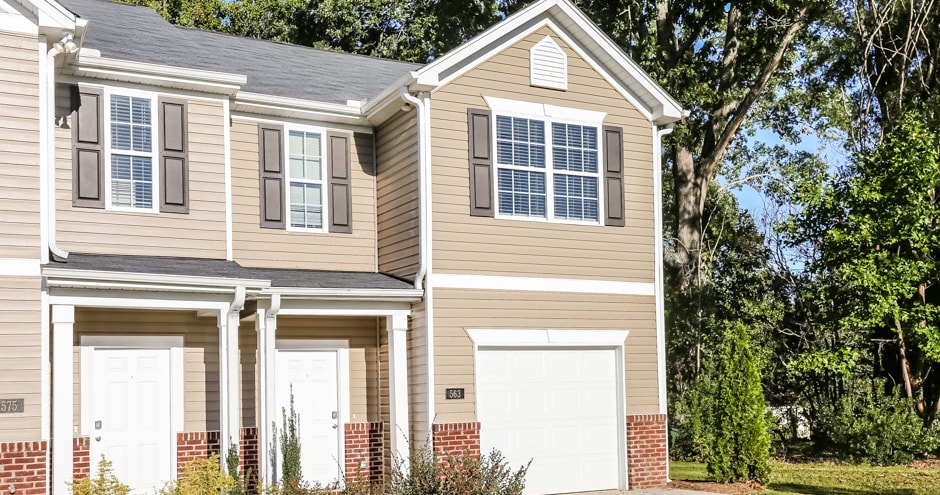 Primary Photo - RiVera Townes