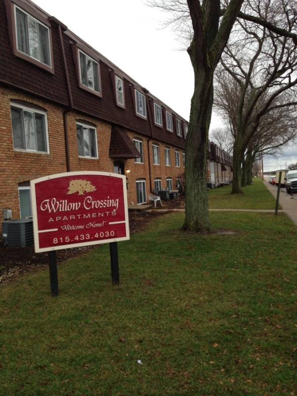 Building Photo - 602 E McKinley Rd