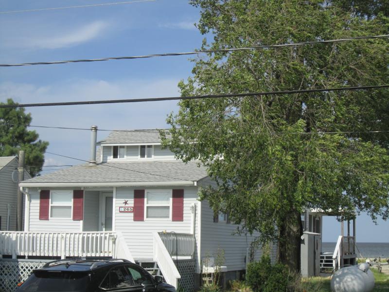 Foto principal - 265 S Bay Rd