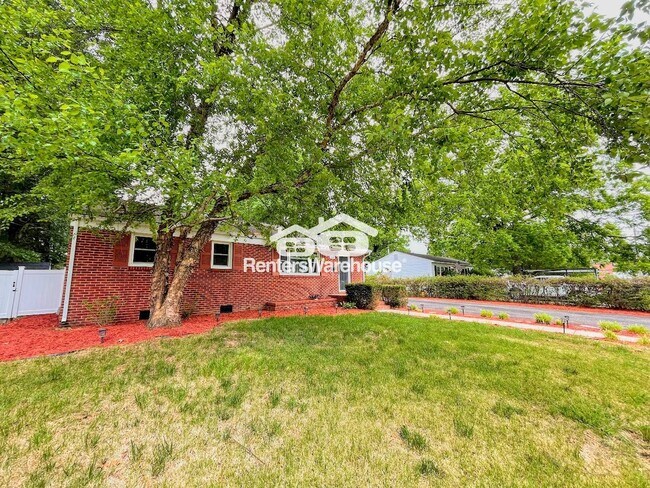 Foto del edificio - 531 Pagewood Dr