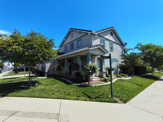 Foto del edificio - 13606 Brook Way