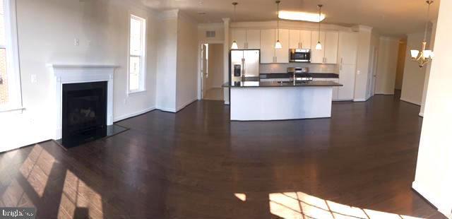 Building Photo - 13722 Neil Armstrong Ave