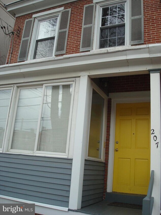 207 Wollerton St, West Chester, PA 19382 Townhouse for Rent in West