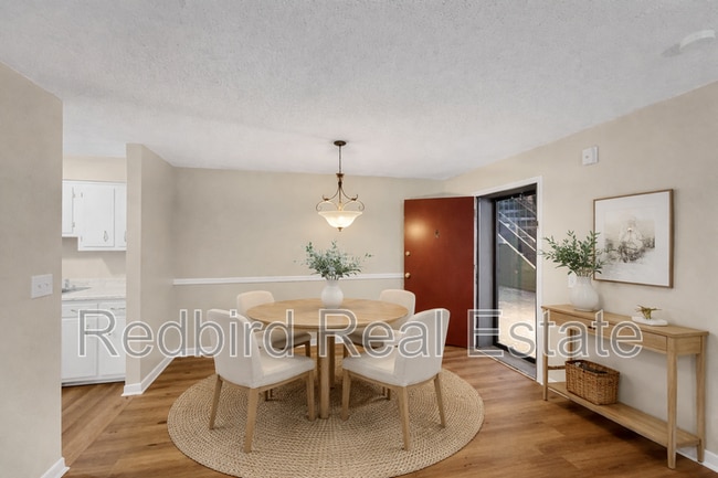 Building Photo - 2929 Selena Dr